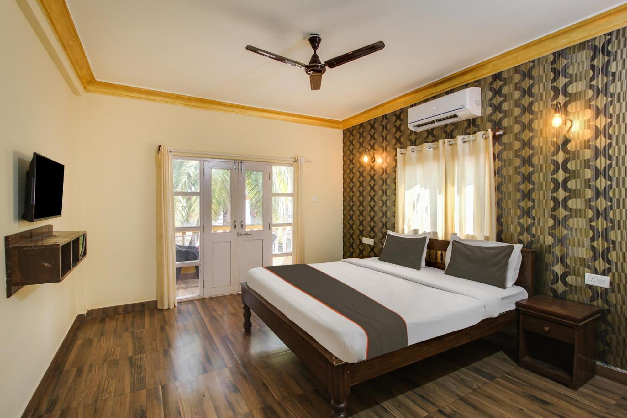 Collection O Romeos Place Baga Beach Hotel Calangute Exterior foto
